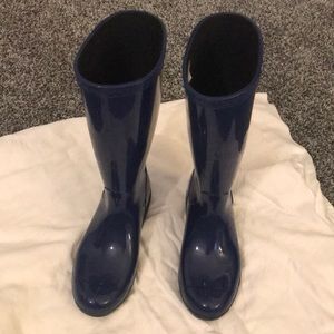 Never worn Ugg rain boots. Blue.